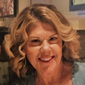 Meet your Posher, Valerie